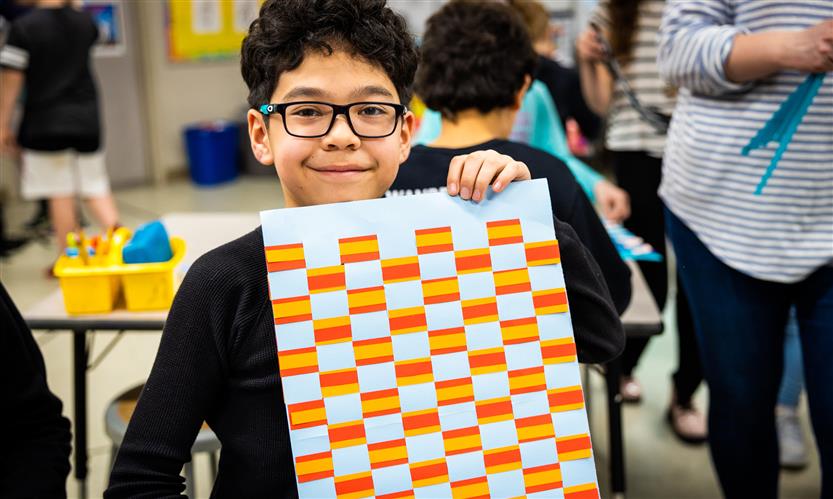 Students make kente cloths